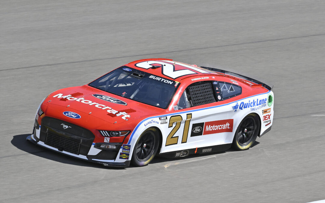 NASCAR going down the Las Vegas track