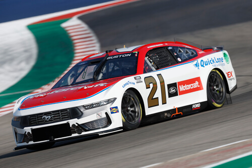 Number 21 car coming around the corner